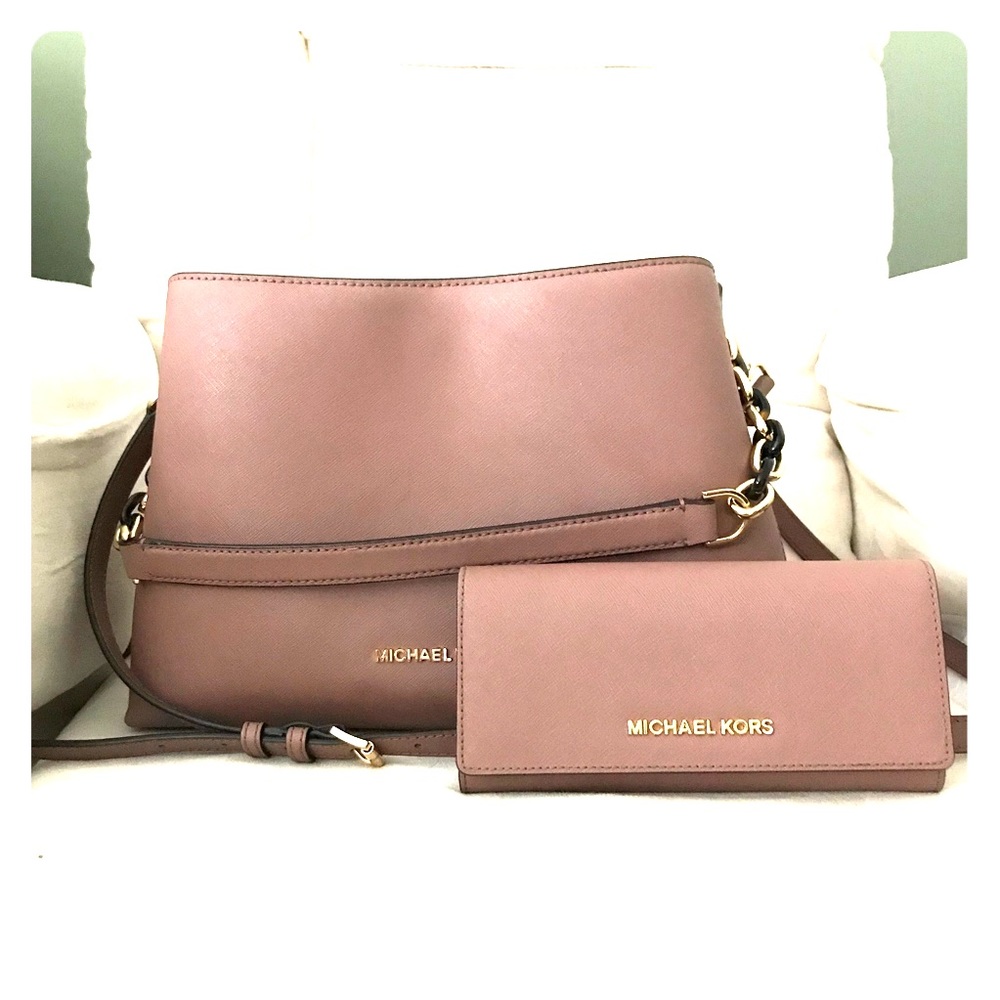 Michael Kors purse and matching wallet